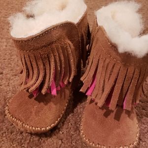 Infant boho ugg boots nwot